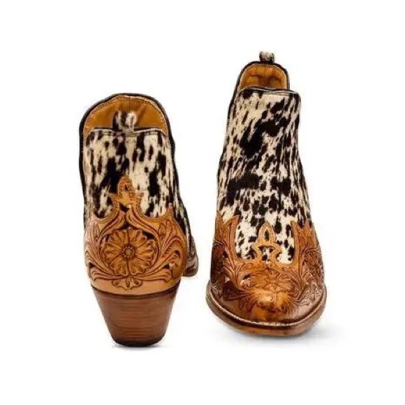 Myra West Street Booties Tooled Leather cowhide Memory Foam Hair On Hide Western - Picture 8 of 8